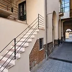 Le Dimore Del Corso I - Sicily Stay, Fra Catania, Taormina, Il Mare E L'etna Ачиреале